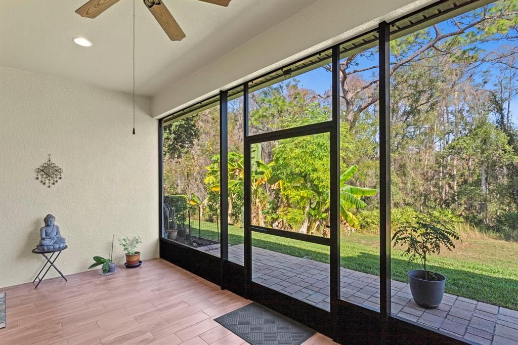 For Sale: $560,000 (4 beds, 3 baths, 2327 Square Feet)