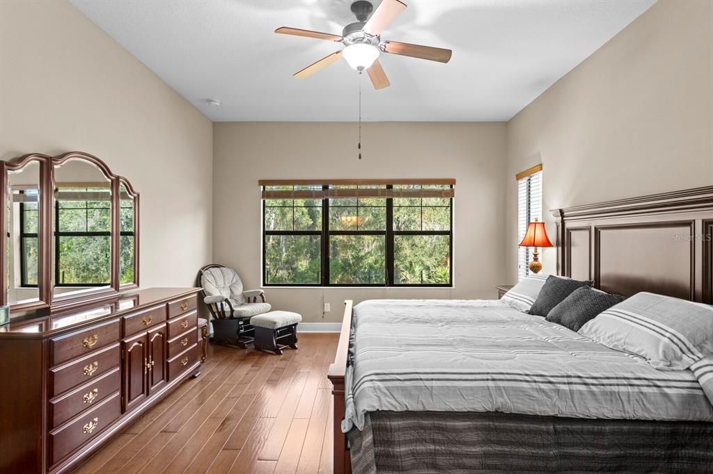 For Sale: $560,000 (4 beds, 3 baths, 2327 Square Feet)