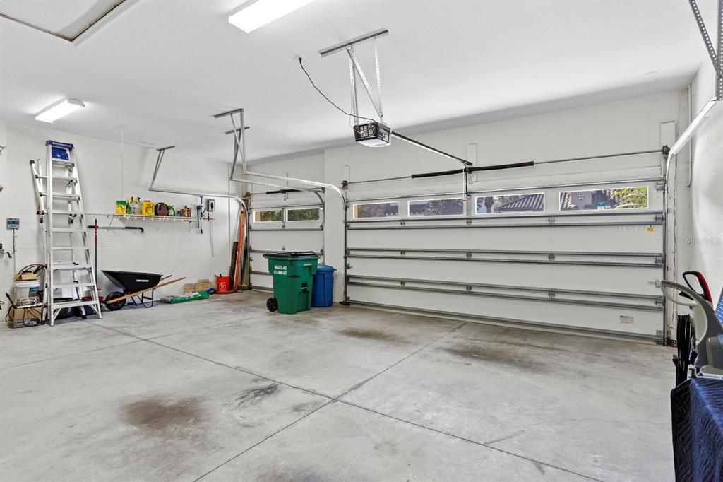 For Sale: $560,000 (4 beds, 3 baths, 2327 Square Feet)