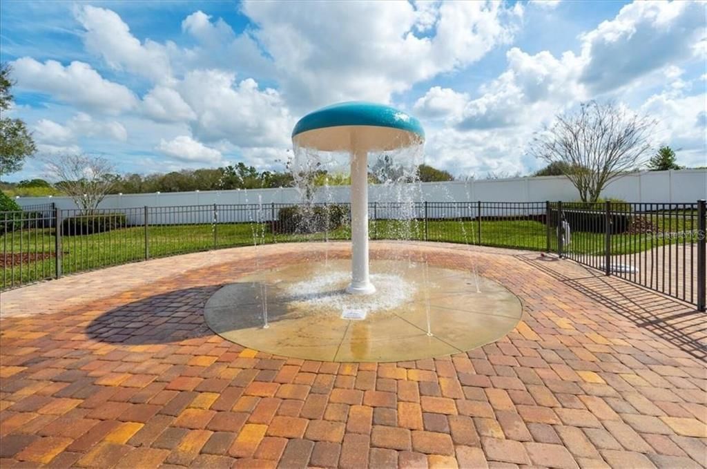 For Sale: $560,000 (4 beds, 3 baths, 2327 Square Feet)