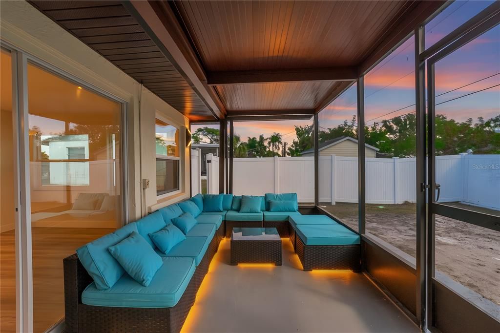 For Sale: $399,000 (3 beds, 2 baths, 1539 Square Feet)