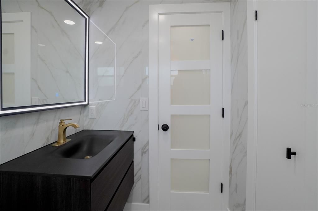 For Sale: $399,000 (3 beds, 2 baths, 1539 Square Feet)