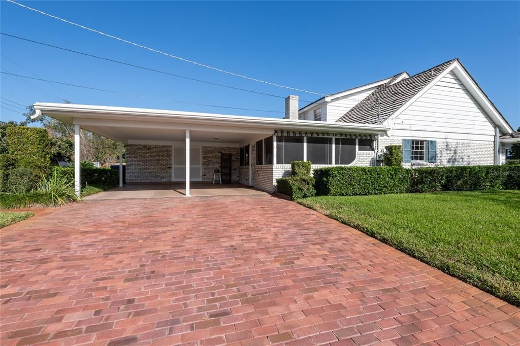 En Venta: $659,000 (4 camas, 2 baños, 2384 Pies cuadrados)