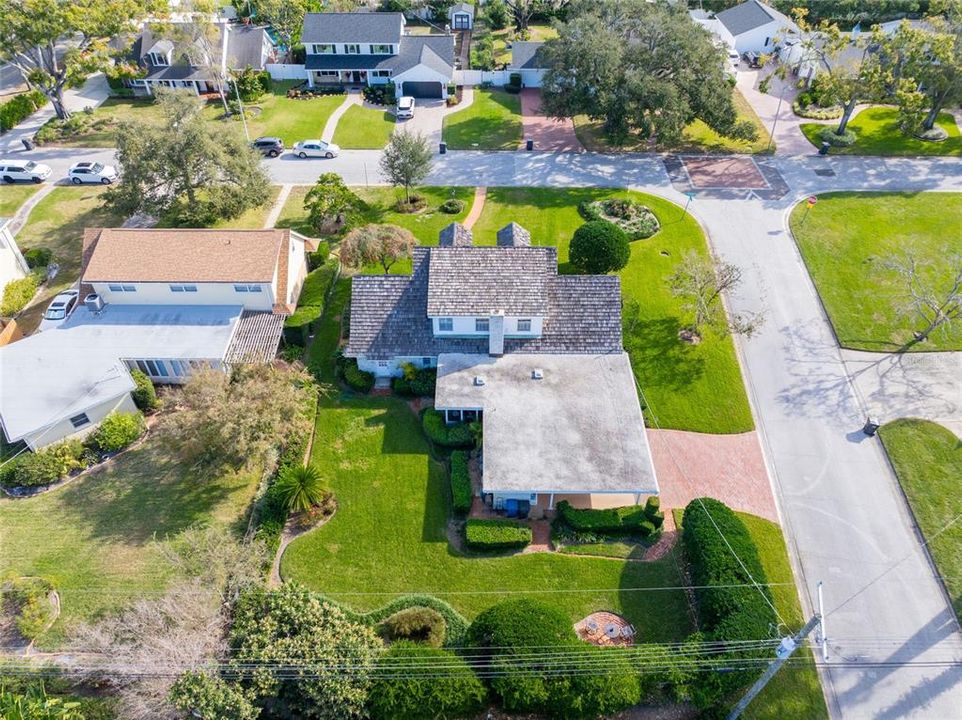 En Venta: $659,000 (4 camas, 2 baños, 2384 Pies cuadrados)