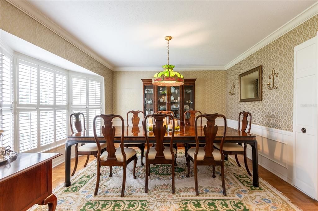 En Venta: $659,000 (4 camas, 2 baños, 2384 Pies cuadrados)