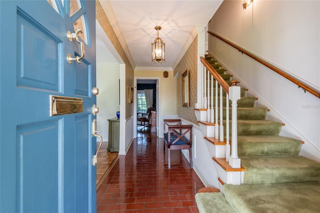 En Venta: $659,000 (4 camas, 2 baños, 2384 Pies cuadrados)