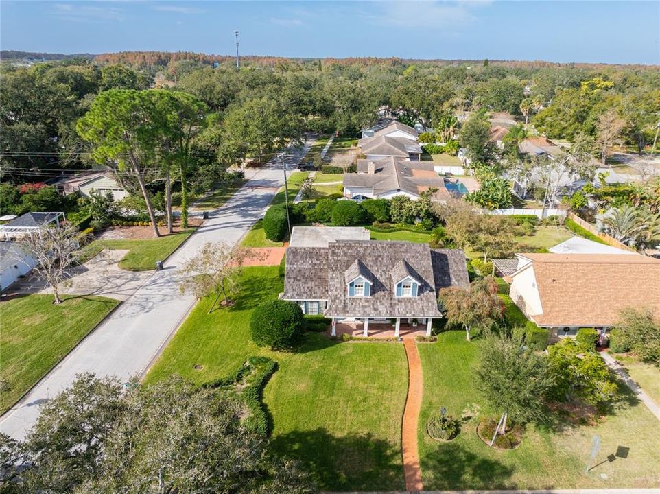 En Venta: $659,000 (4 camas, 2 baños, 2384 Pies cuadrados)