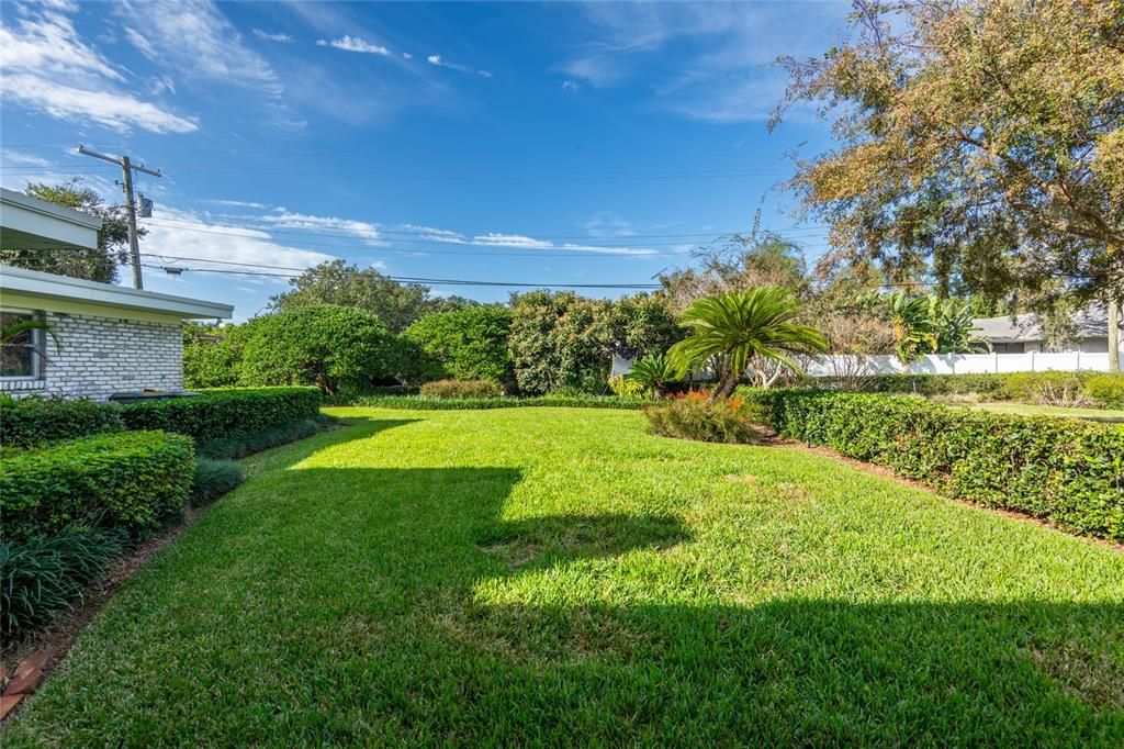 En Venta: $659,000 (4 camas, 2 baños, 2384 Pies cuadrados)