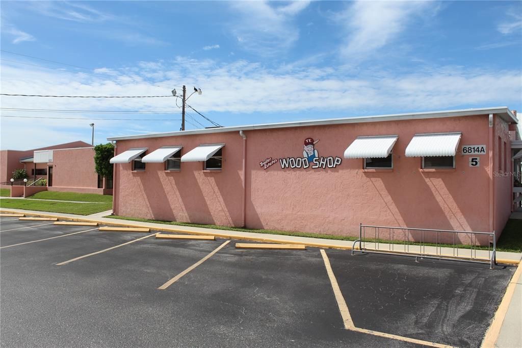 待售: $180,000 (2 贝兹, 1 浴室, 936 平方英尺)