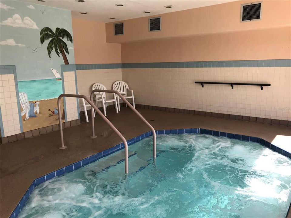 待售: $180,000 (2 贝兹, 1 浴室, 936 平方英尺)