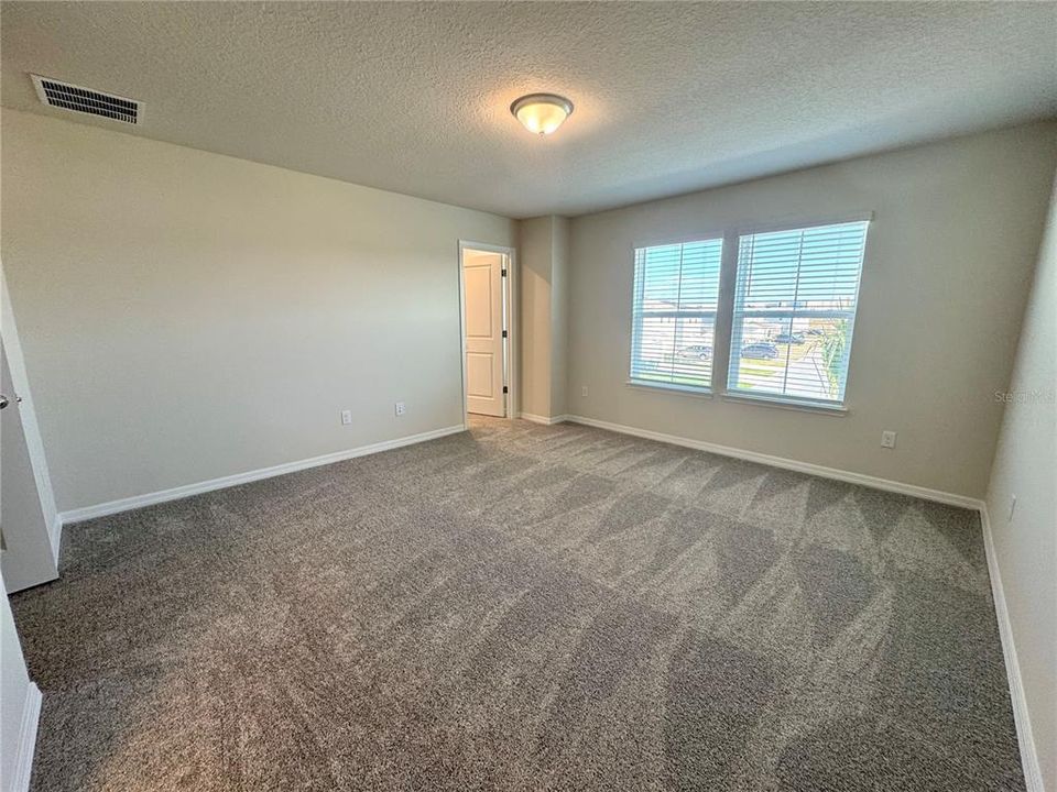 For Rent: $2,600 (3 beds, 2 baths, 1683 Square Feet)