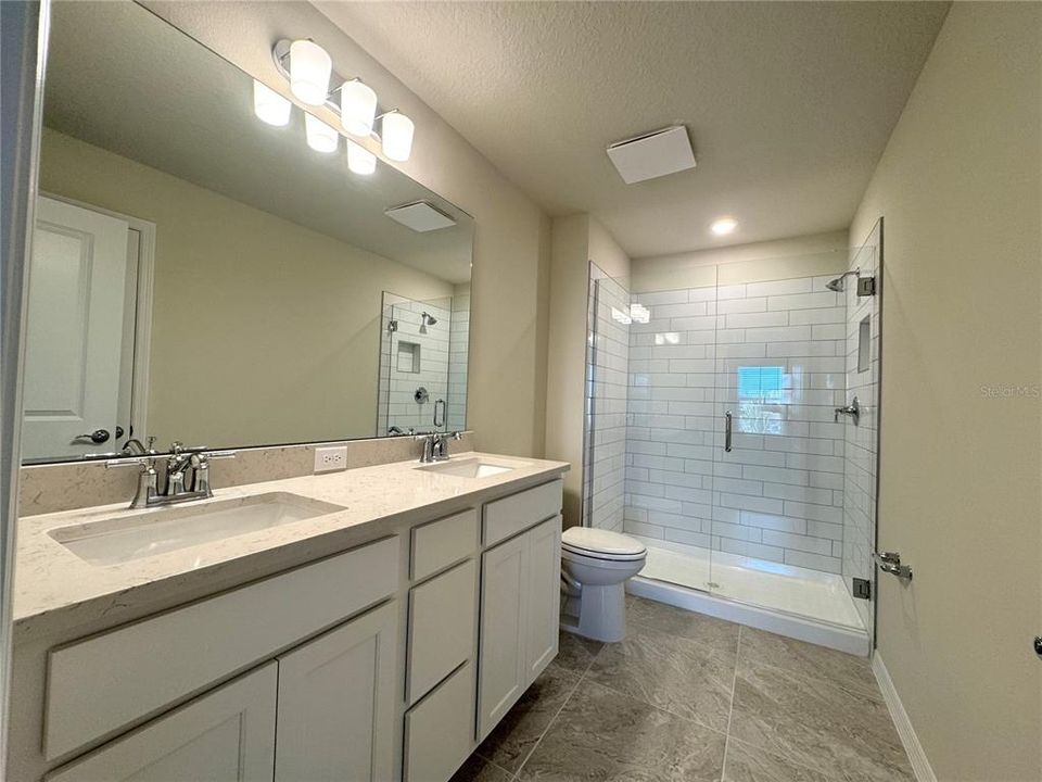 For Rent: $2,600 (3 beds, 2 baths, 1683 Square Feet)