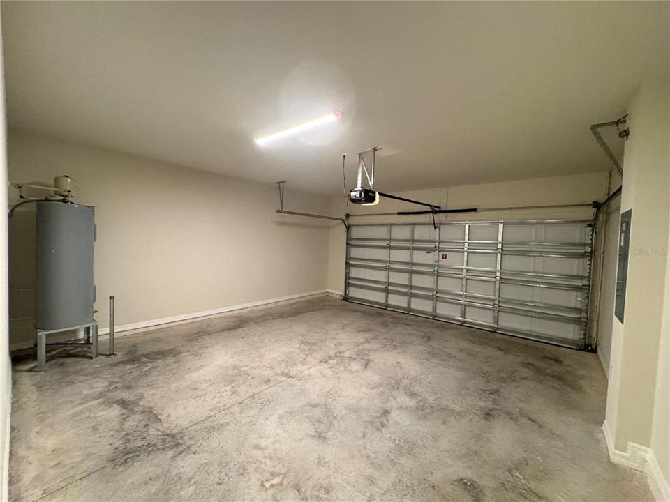 For Rent: $2,600 (3 beds, 2 baths, 1683 Square Feet)