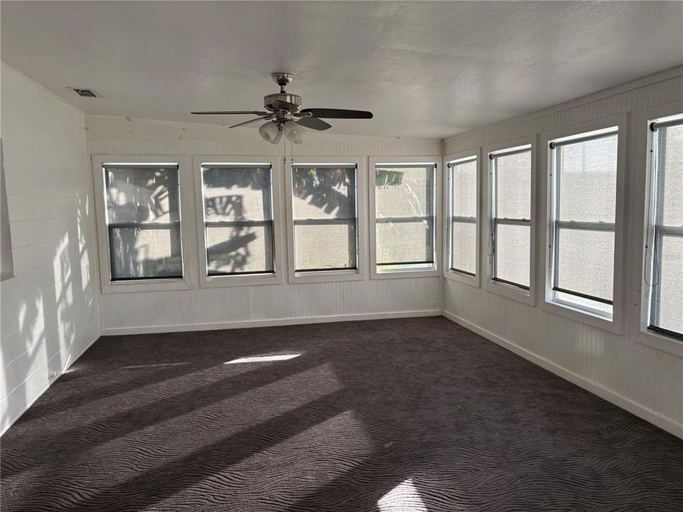 For Rent: $1,700 (2 beds, 2 baths, 1617 Square Feet)