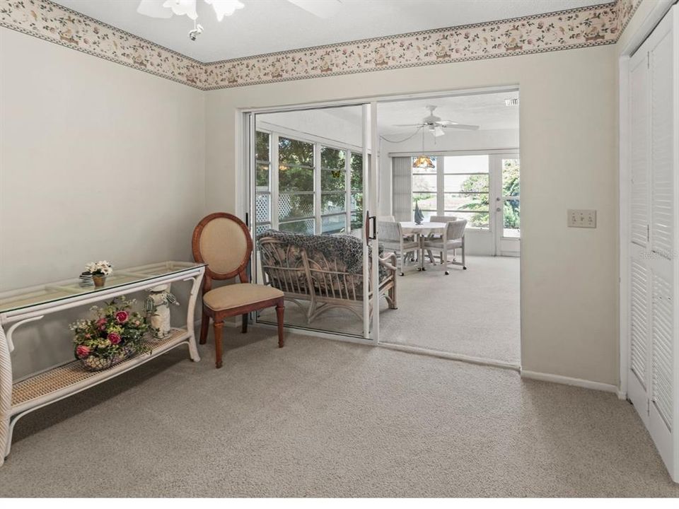 На продажу: $278,000 (3 спален, 2 ванн, 1945 Квадратных фут)