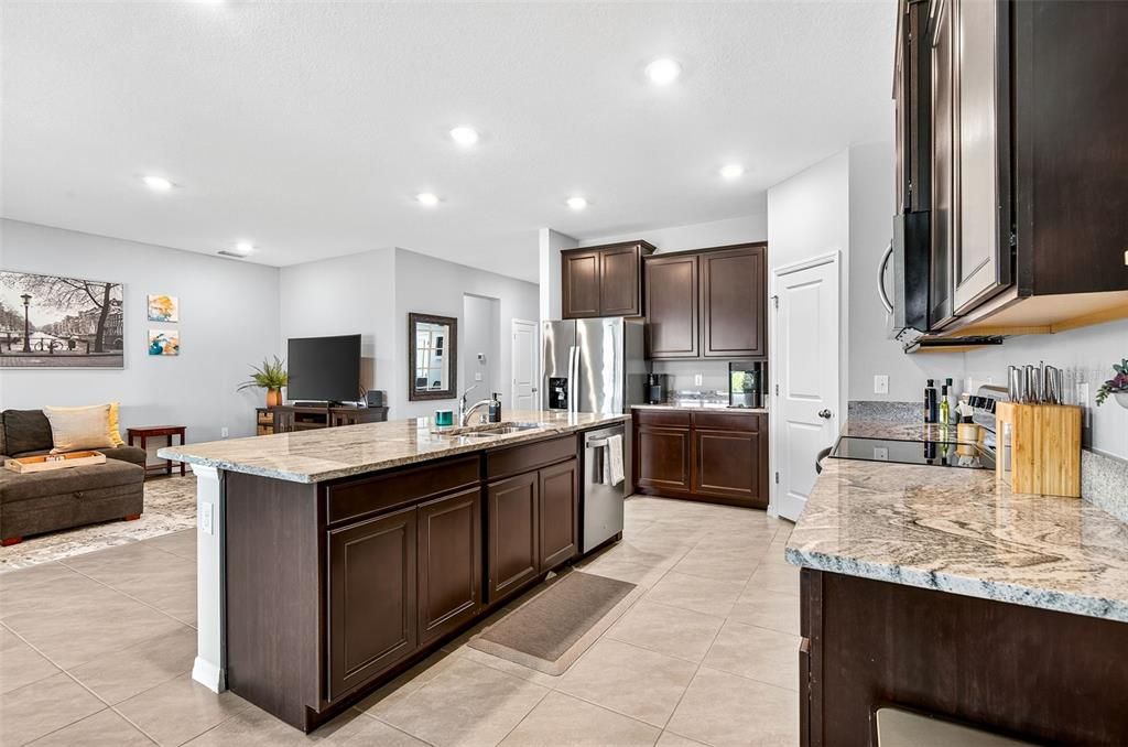 For Sale: $439,900 (4 beds, 2 baths, 2037 Square Feet)