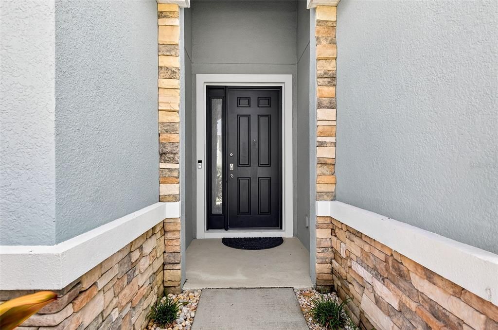 For Sale: $439,900 (4 beds, 2 baths, 2037 Square Feet)