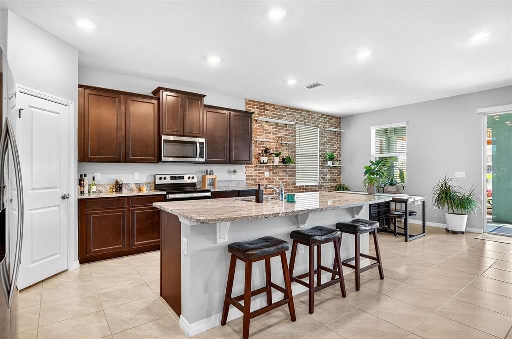 For Sale: $439,900 (4 beds, 2 baths, 2037 Square Feet)