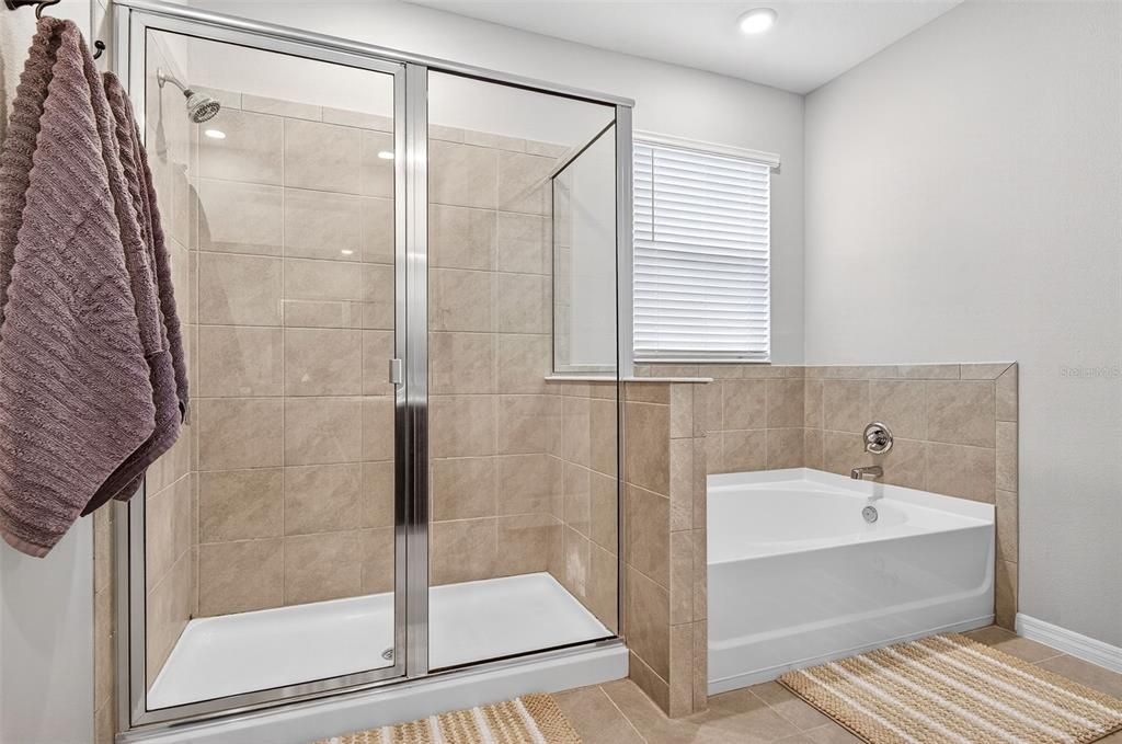 For Sale: $439,900 (4 beds, 2 baths, 2037 Square Feet)