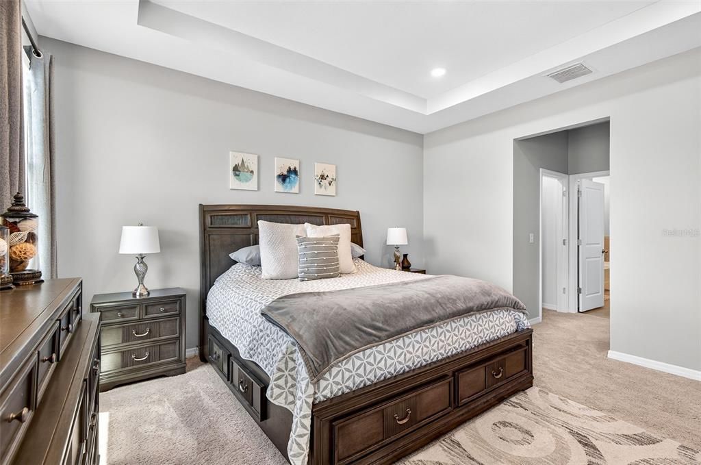 For Sale: $439,900 (4 beds, 2 baths, 2037 Square Feet)