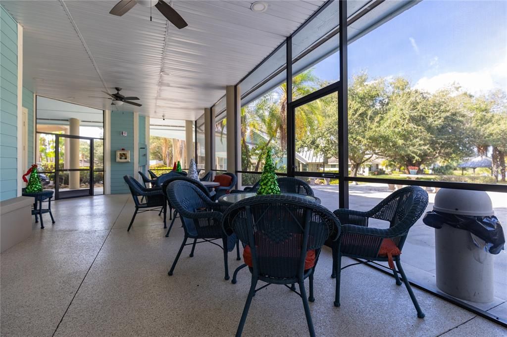 For Sale: $165,000 (2 beds, 2 baths, 1024 Square Feet)