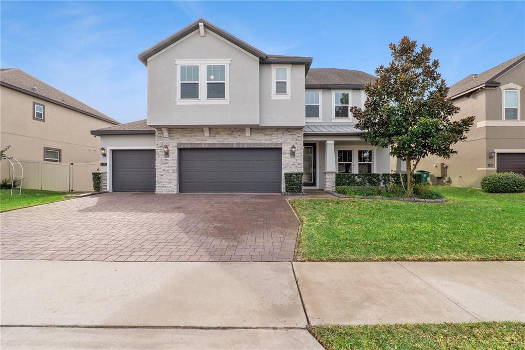 For Sale: $675,000 (5 beds, 4 baths, 3141 Square Feet)