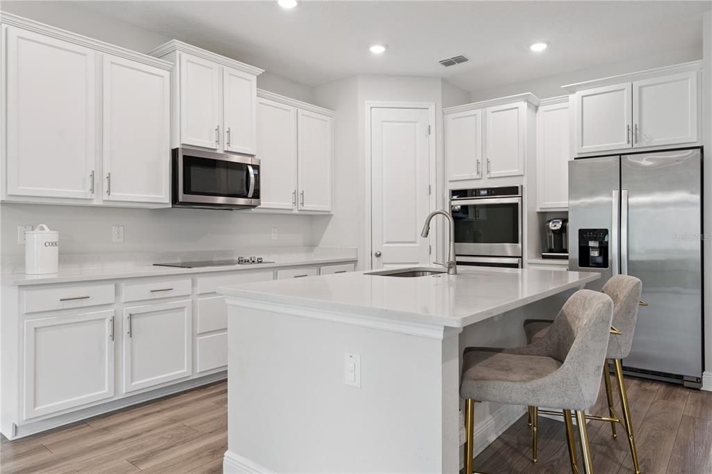 For Sale: $675,000 (5 beds, 4 baths, 3141 Square Feet)