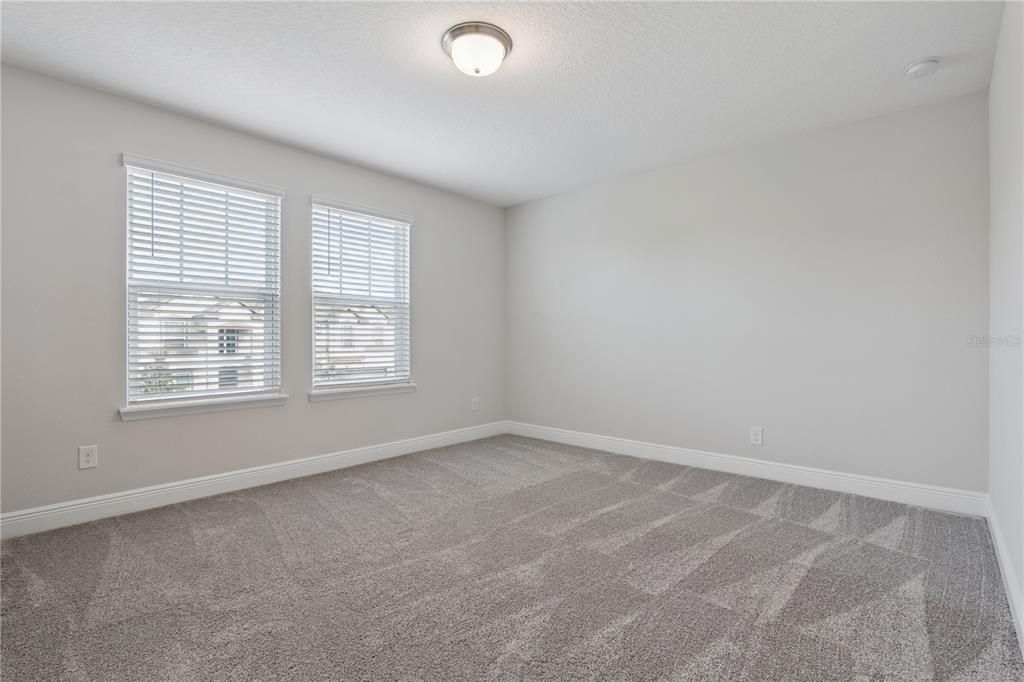 For Sale: $675,000 (5 beds, 4 baths, 3141 Square Feet)