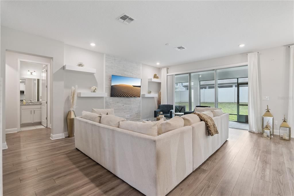 For Sale: $675,000 (5 beds, 4 baths, 3141 Square Feet)