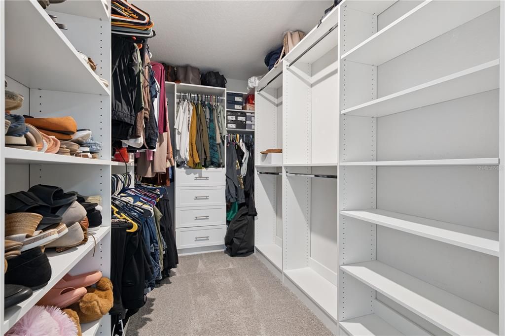 For Sale: $675,000 (5 beds, 4 baths, 3141 Square Feet)