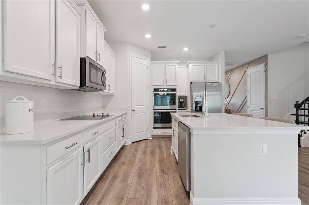 For Sale: $675,000 (5 beds, 4 baths, 3141 Square Feet)