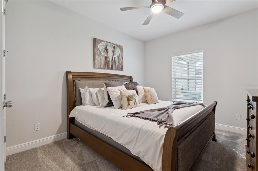 For Sale: $675,000 (5 beds, 4 baths, 3141 Square Feet)