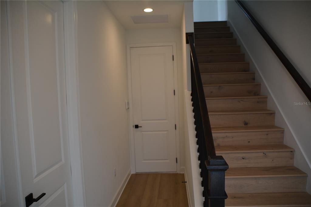 For Rent: $3,700 (3 beds, 3 baths, 1753 Square Feet)