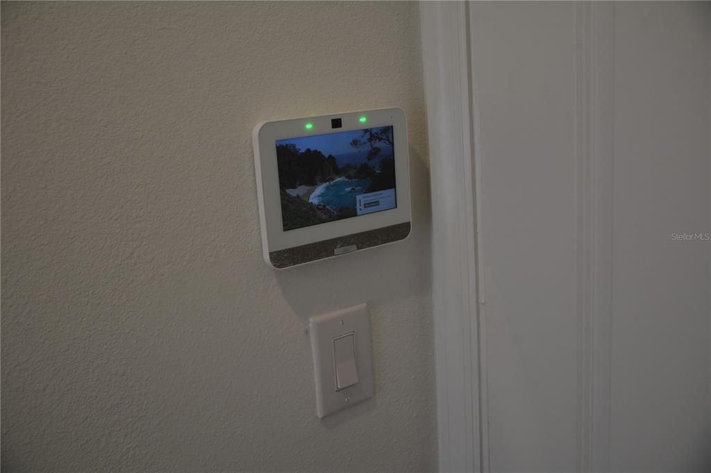 For Rent: $3,700 (3 beds, 3 baths, 1753 Square Feet)