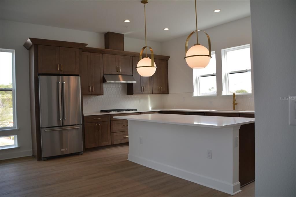 For Rent: $3,700 (3 beds, 3 baths, 1753 Square Feet)