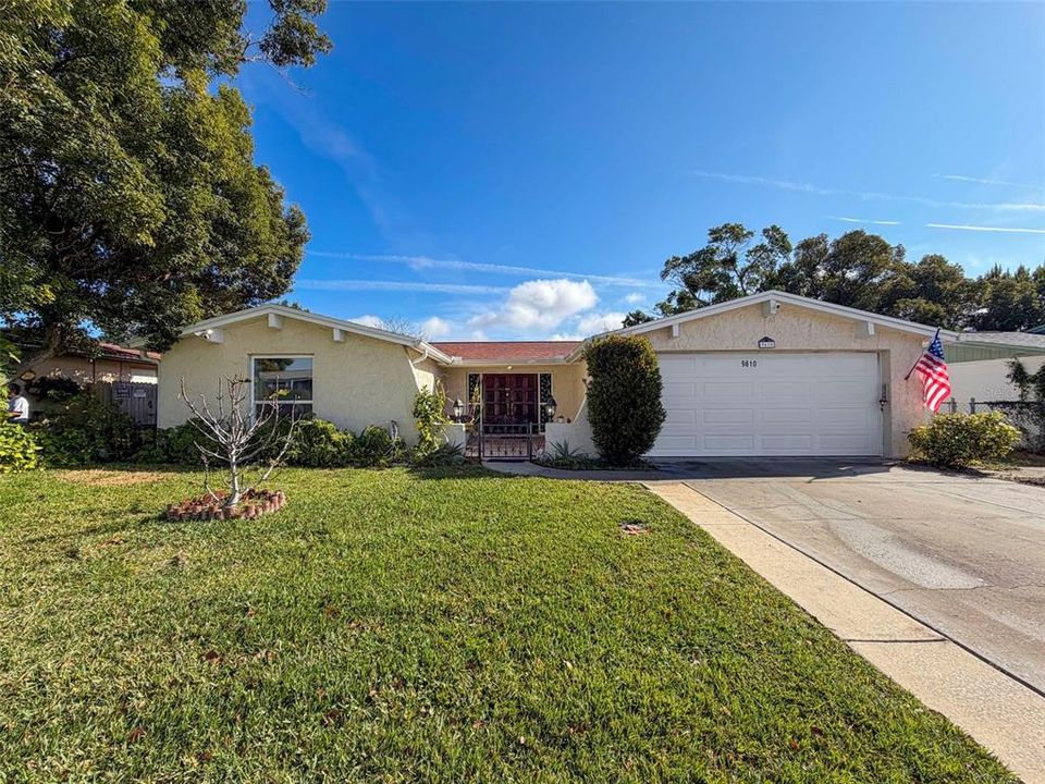 For Sale: $348,000 (3 beds, 2 baths, 1728 Square Feet)