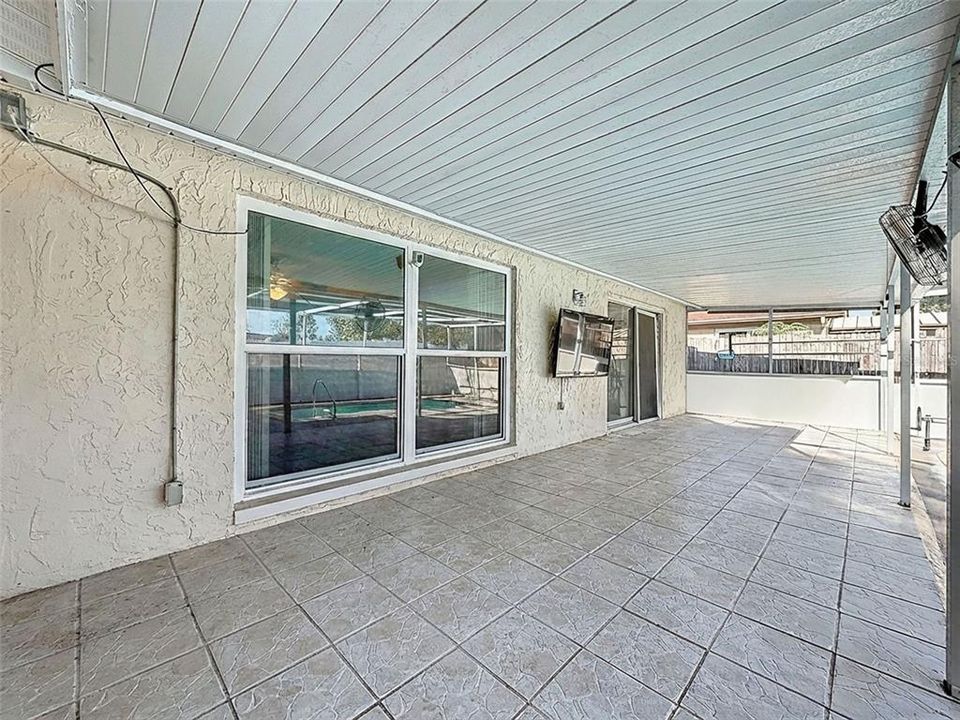 For Sale: $348,000 (3 beds, 2 baths, 1728 Square Feet)