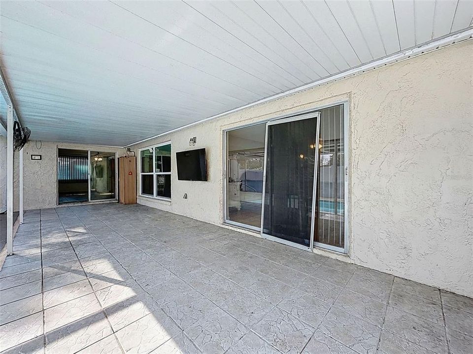 For Sale: $348,000 (3 beds, 2 baths, 1728 Square Feet)