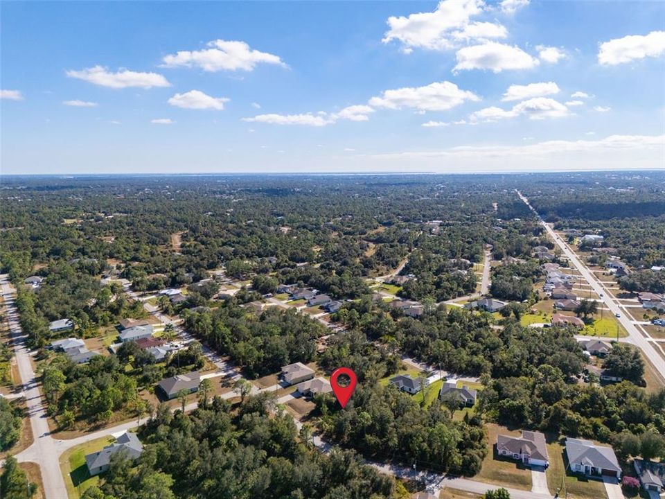 На продажу: $21,000 (0.23 acres)