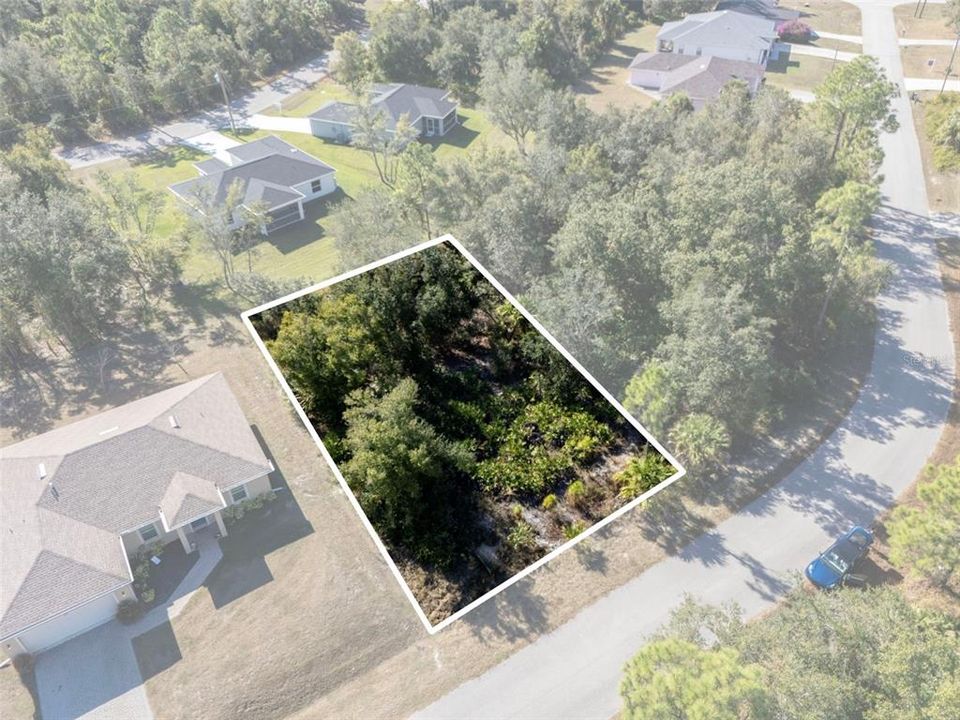 На продажу: $21,000 (0.23 acres)