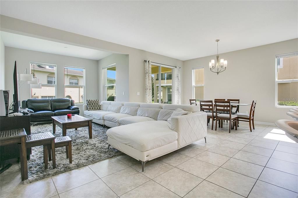 В аренду: $2,550 (3 спален, 2 ванн, 1944 Квадратных фут)