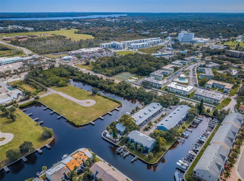 На продажу: $259,000 (2 спален, 2 ванн, 965 Квадратных фут)