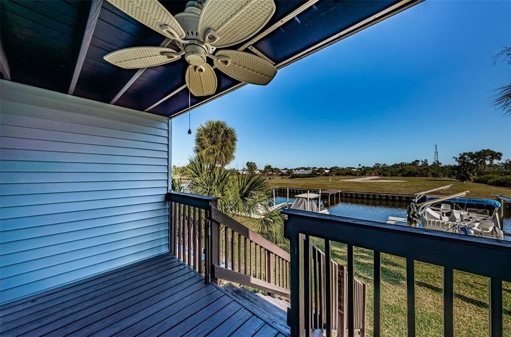 На продажу: $259,000 (2 спален, 2 ванн, 965 Квадратных фут)