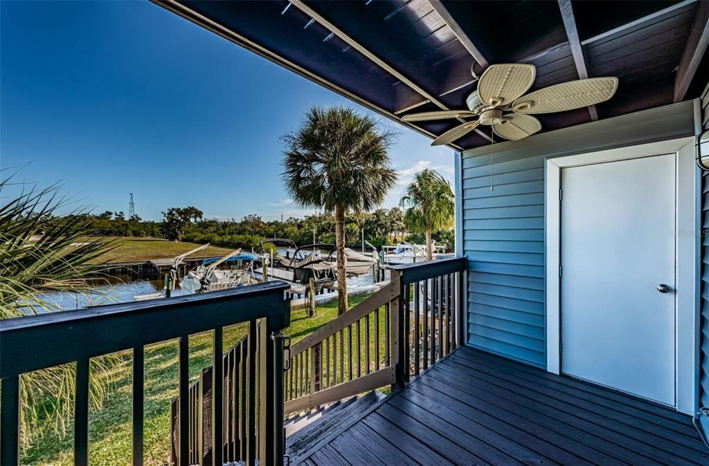 На продажу: $259,000 (2 спален, 2 ванн, 965 Квадратных фут)