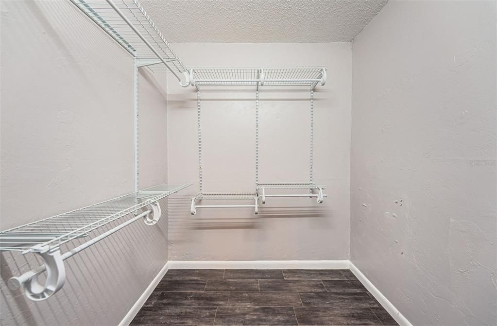 На продажу: $259,000 (2 спален, 2 ванн, 965 Квадратных фут)