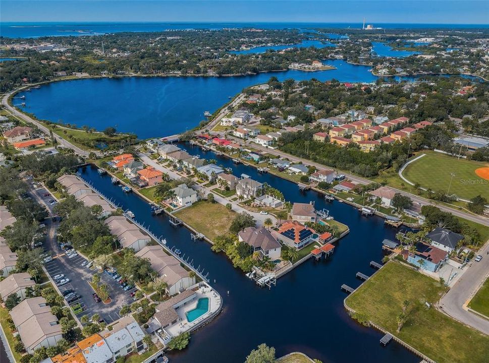 На продажу: $259,000 (2 спален, 2 ванн, 965 Квадратных фут)