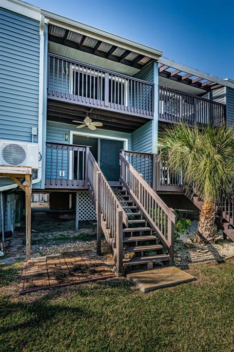 На продажу: $259,000 (2 спален, 2 ванн, 965 Квадратных фут)