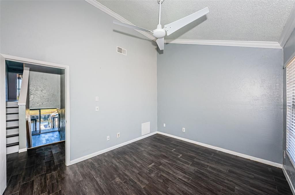 На продажу: $259,000 (2 спален, 2 ванн, 965 Квадратных фут)