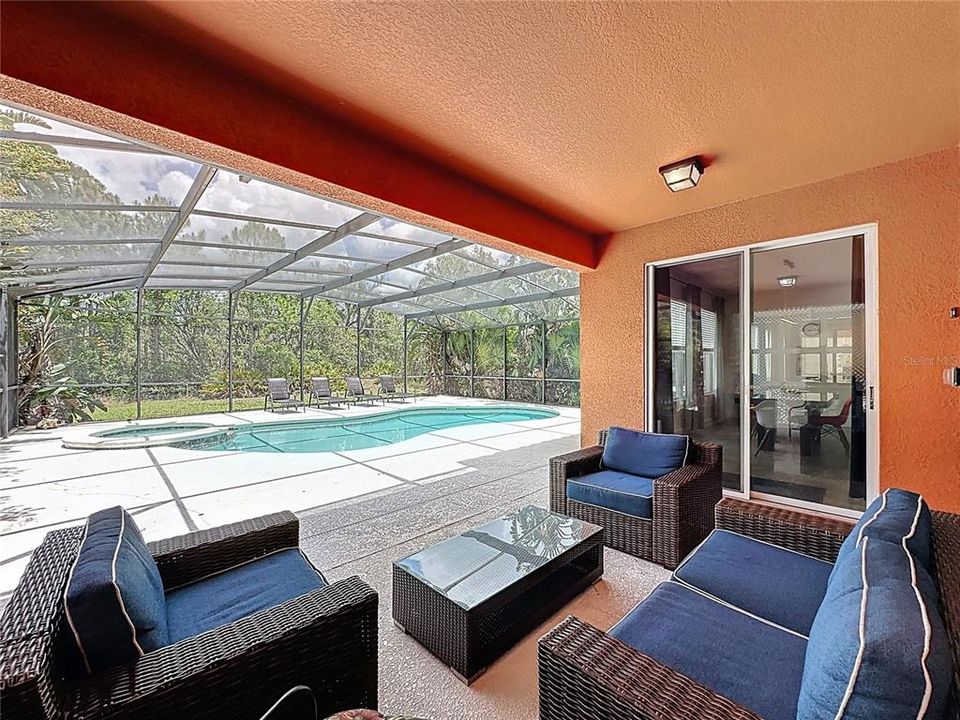 待售: $499,999 (6 贝兹, 4 浴室, 3579 平方英尺)