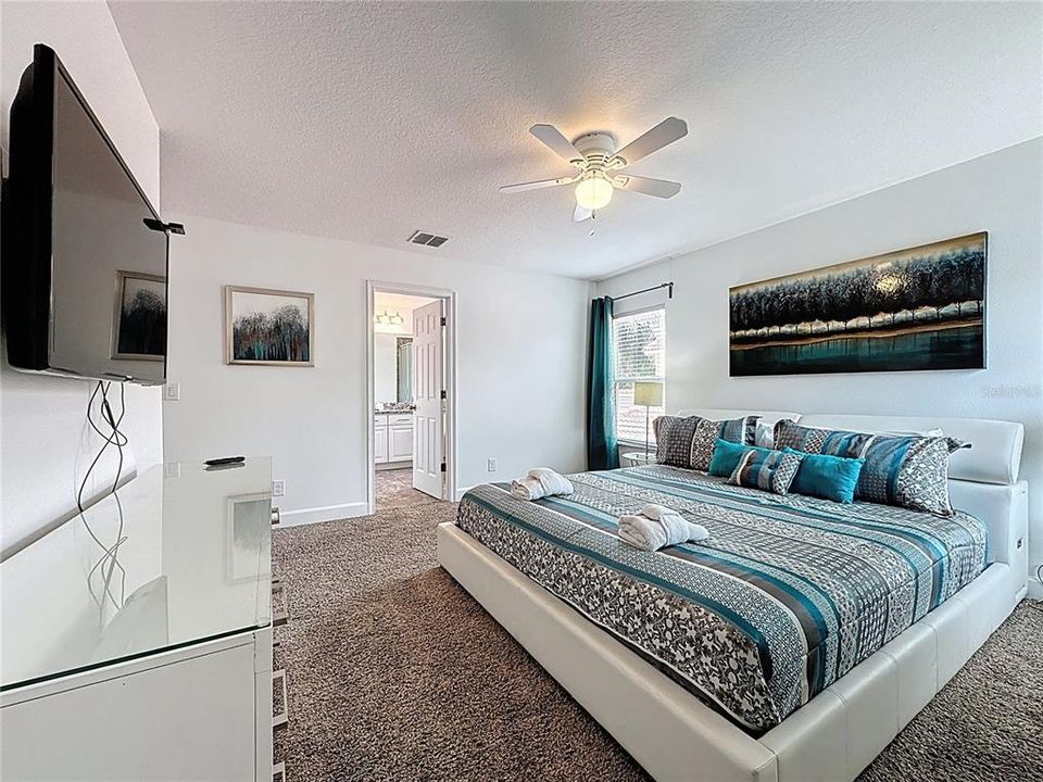 待售: $499,999 (6 贝兹, 4 浴室, 3579 平方英尺)